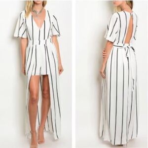 Crystal Doll junior's white and black striped romper size 3